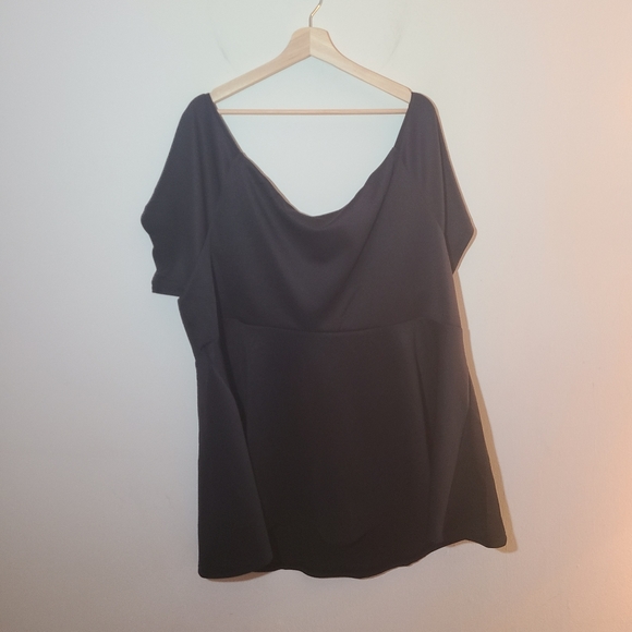 NWT TORRID OFF SHOULDER V-BAR PEPLUM TOP - Picture 2 of 5